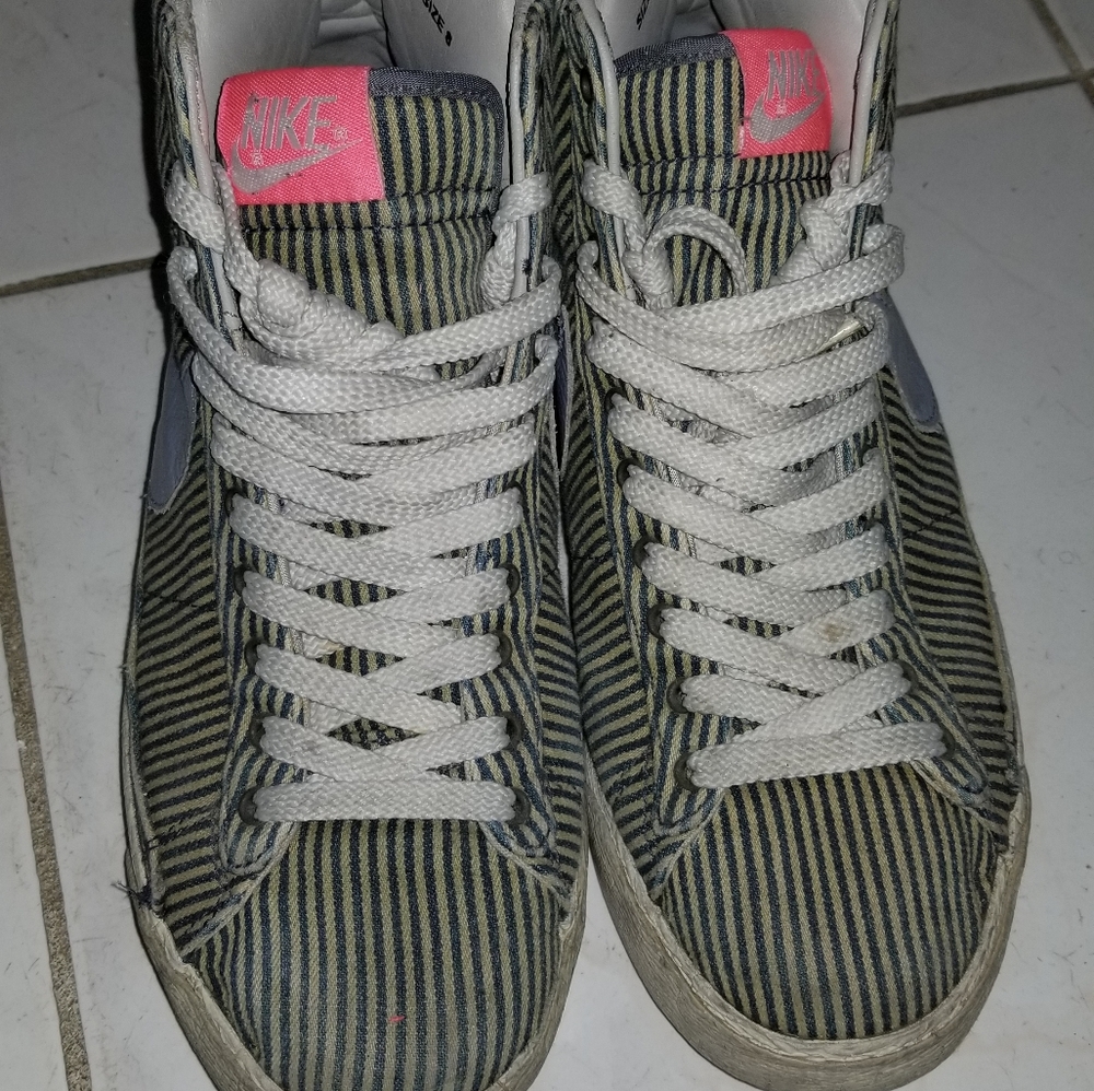 **Rare pinstriped Nike Blazers